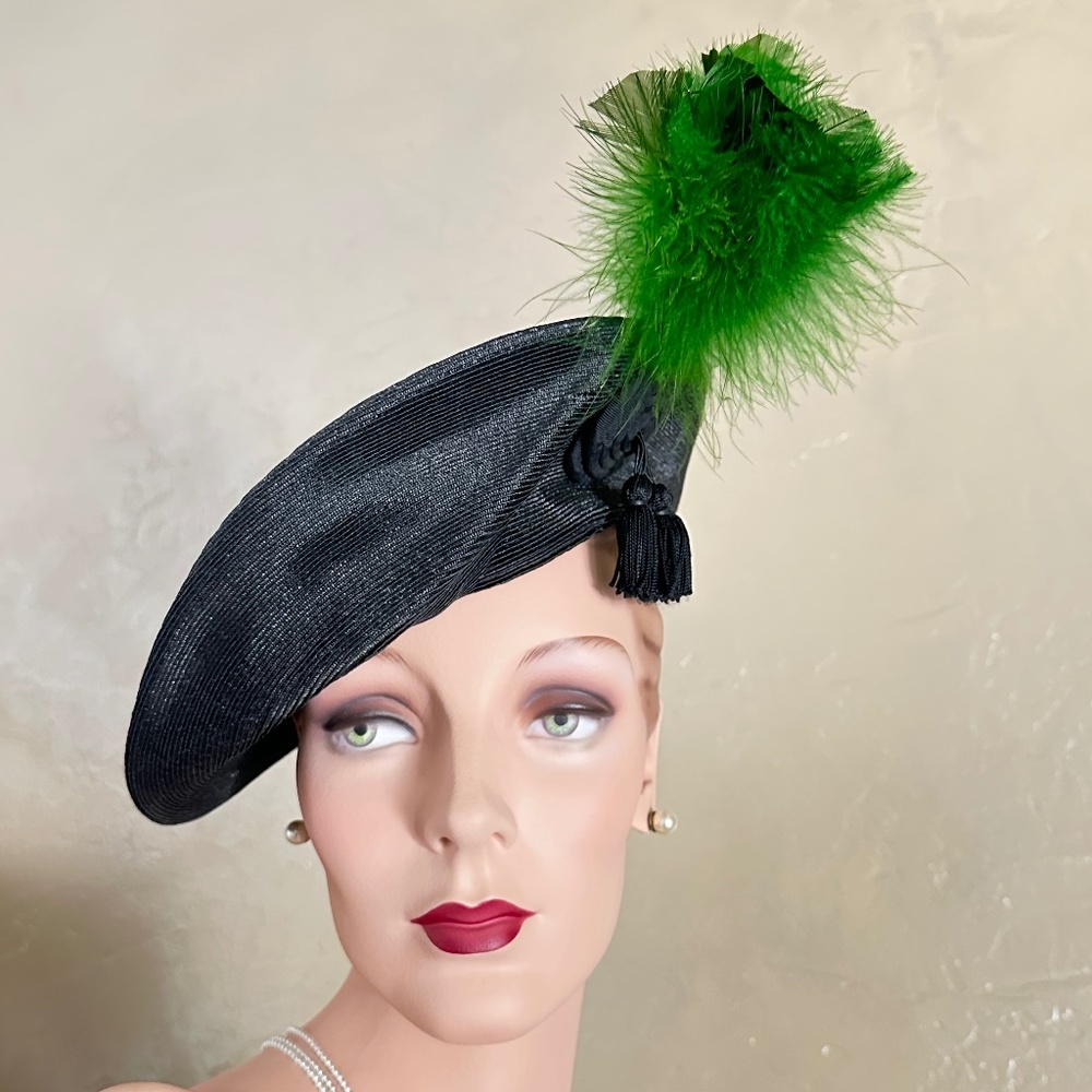 EXCITING 1940s' BLACK STRAW BERET WITH TALL GREEN FEATHERS, ROUND TRIM & TASSLES